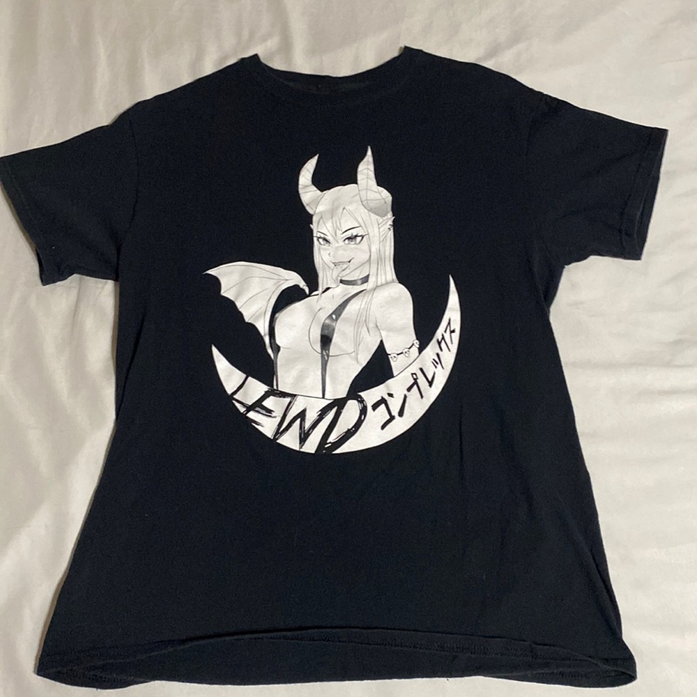 LEWD ANIME GIRL TEE